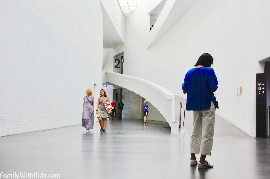 Музей современного искусства «Киасма» в Хельсинки