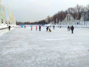 Каток Черное озеро в Казани