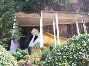 Храм Лежащего Будды на Краби