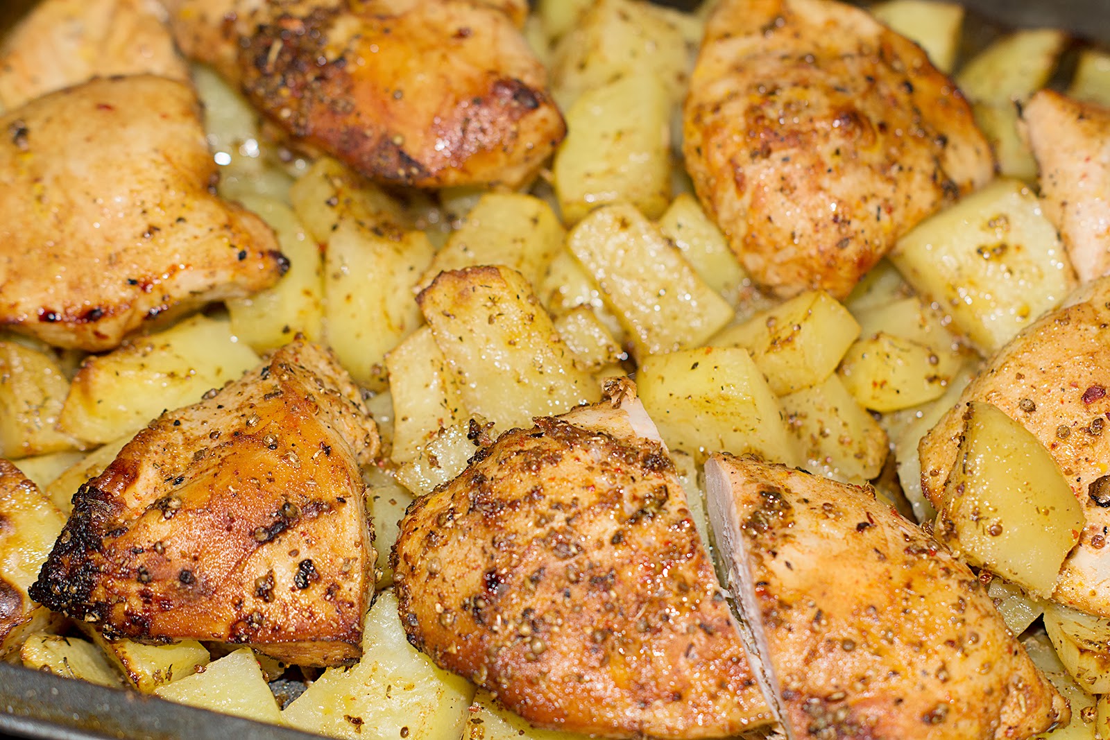 картофель с курицей в духовке фото