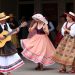 La musique et les danses traditionnelles: ritmos y movimientos que cuentan historias