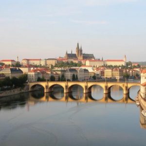Prag: Die goldene Stadt an der Moldau — Un viaje que te atrapa desde el primer paso