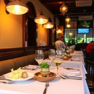 Cómo elegir un buen restaurante y evitar las trampas para turistas: guía práctica y conversada